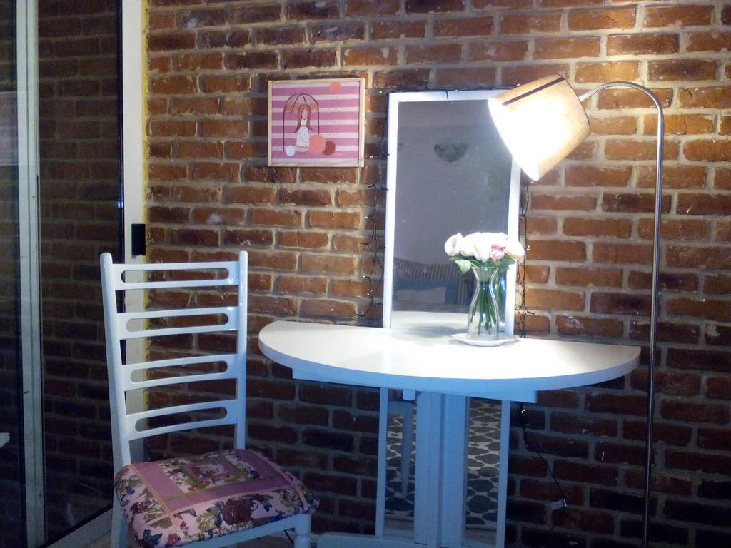 Optimist Split Apartment Екстериор снимка