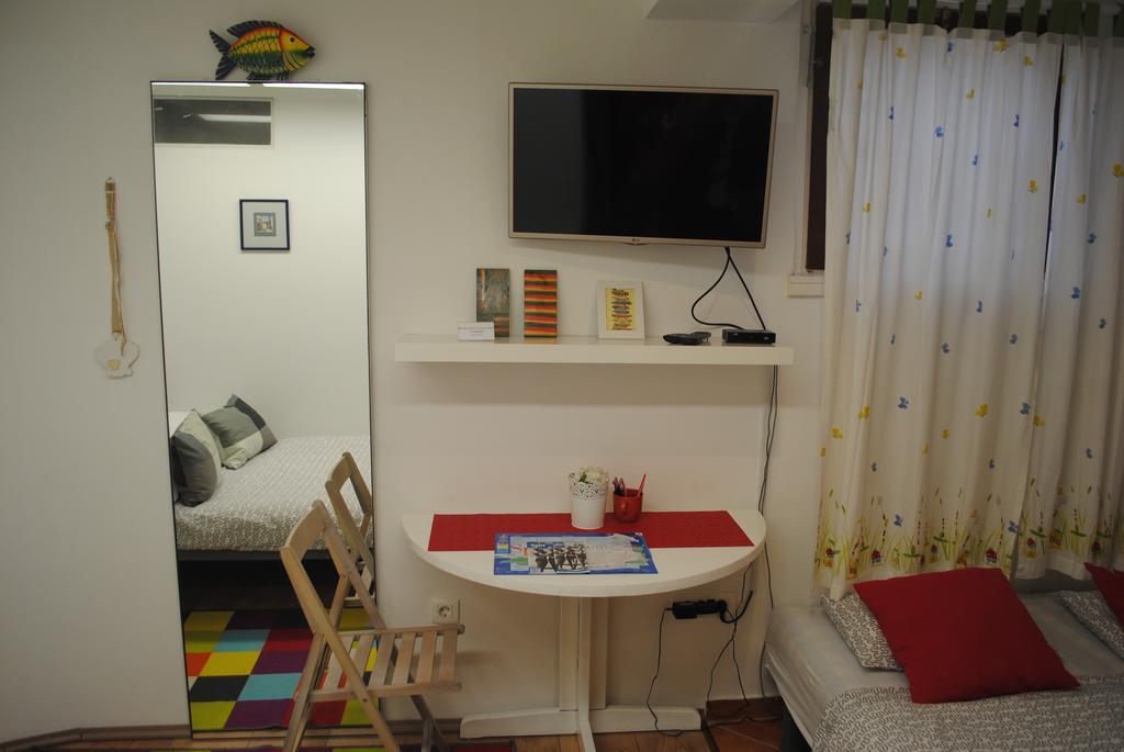 Optimist Split Apartment Екстериор снимка